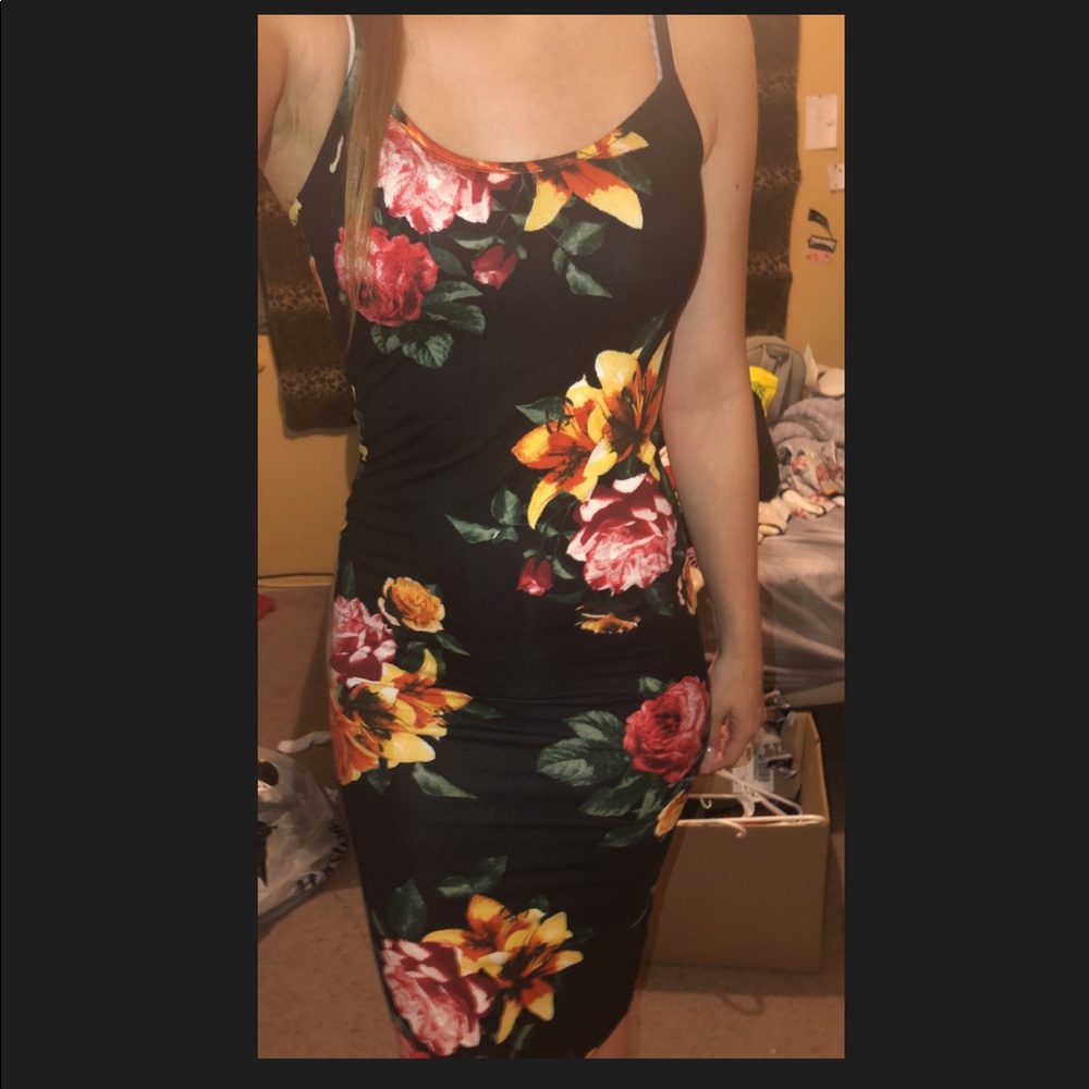 Fashion nova floral dress!!